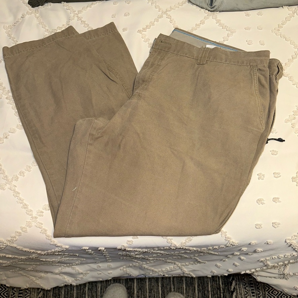 Men’s Columbia khaki